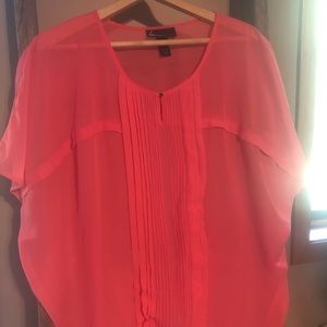 Light Weight Maurice’s Top